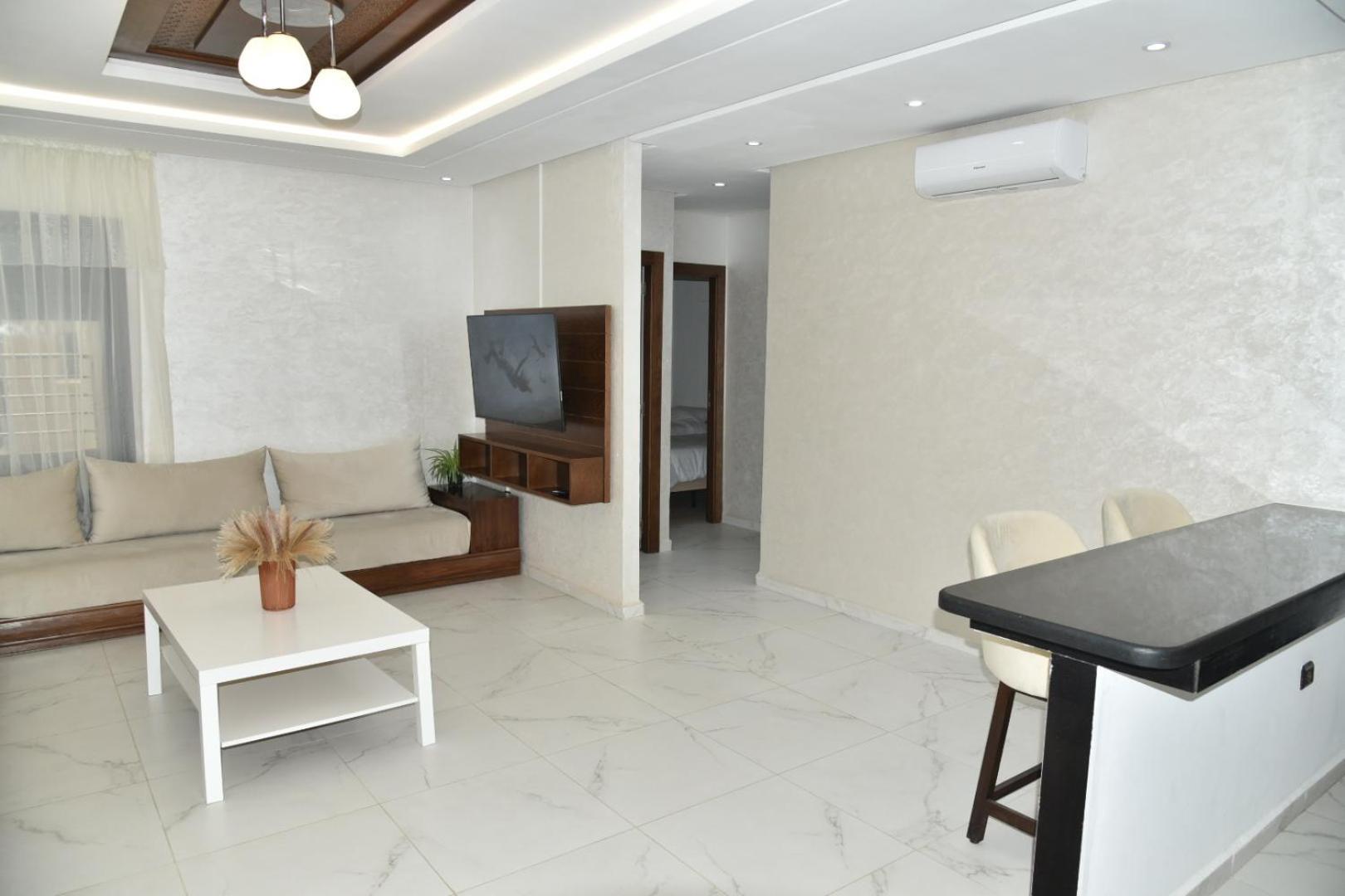 Bright 3-Br In Heart Of Kenitra-Perfect Summer Stay With Parking! Екстер'єр фото